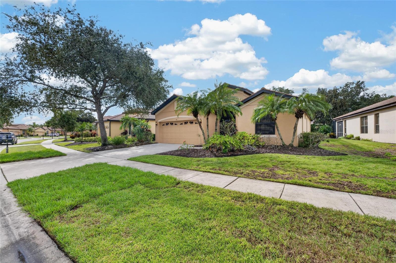 144 SILVER FALLS DR