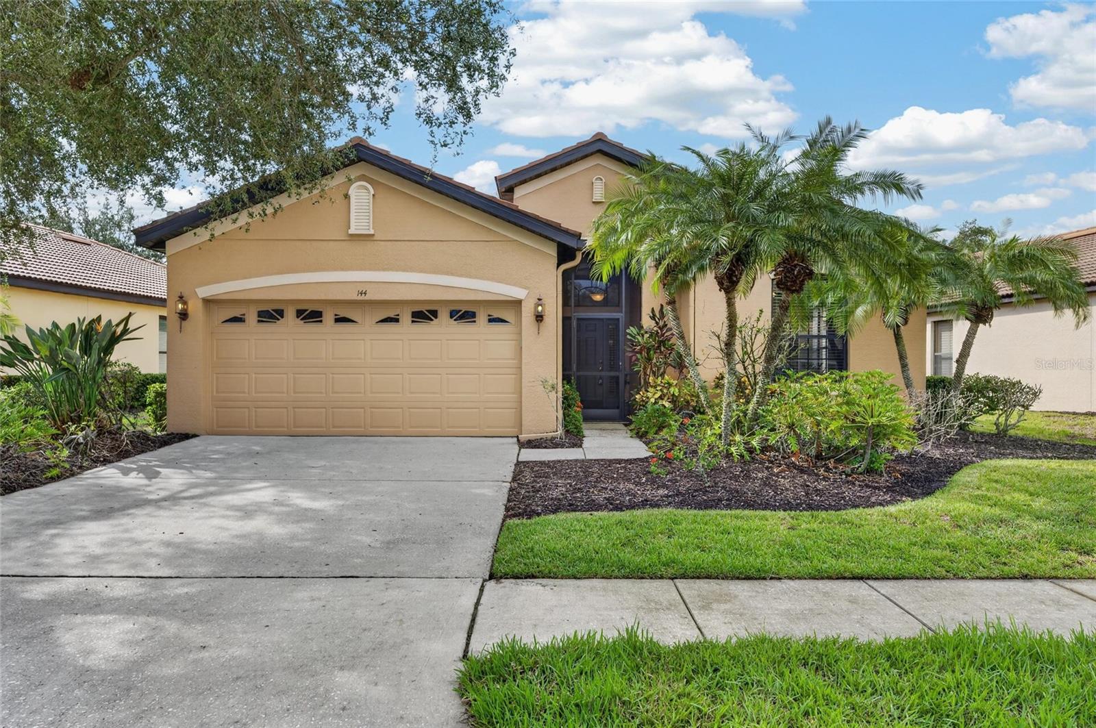 144 SILVER FALLS DR