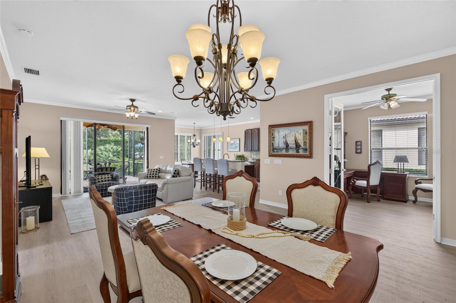 144 SILVER FALLS DR