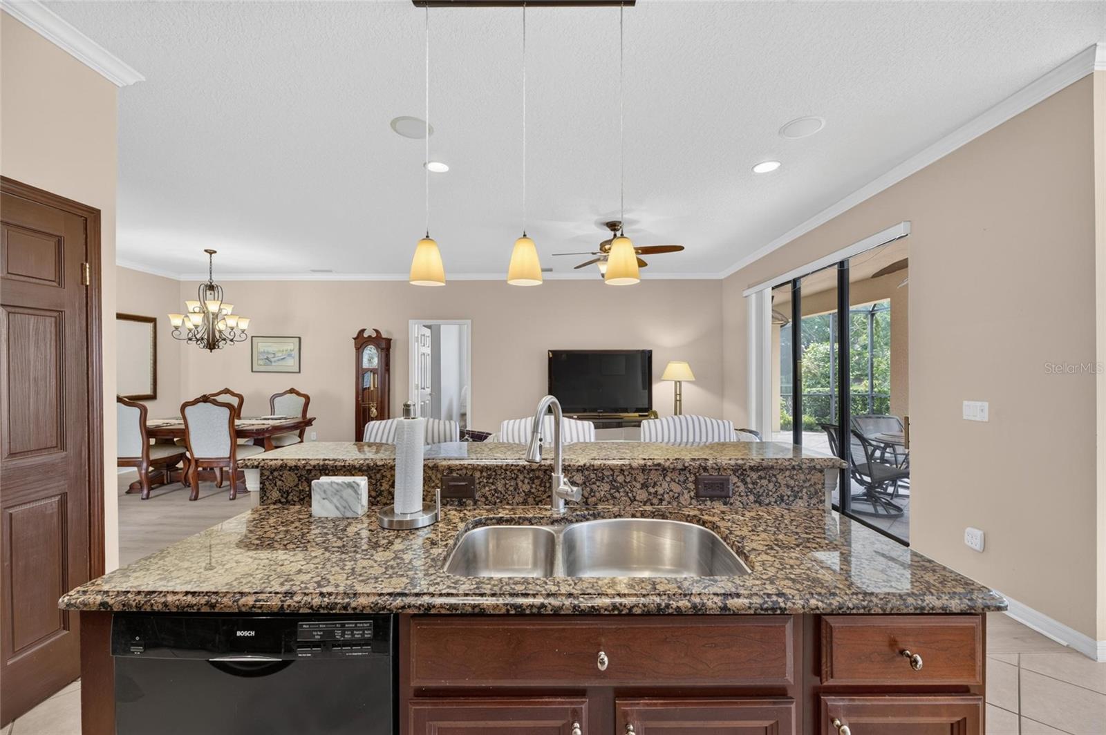 144 SILVER FALLS DR