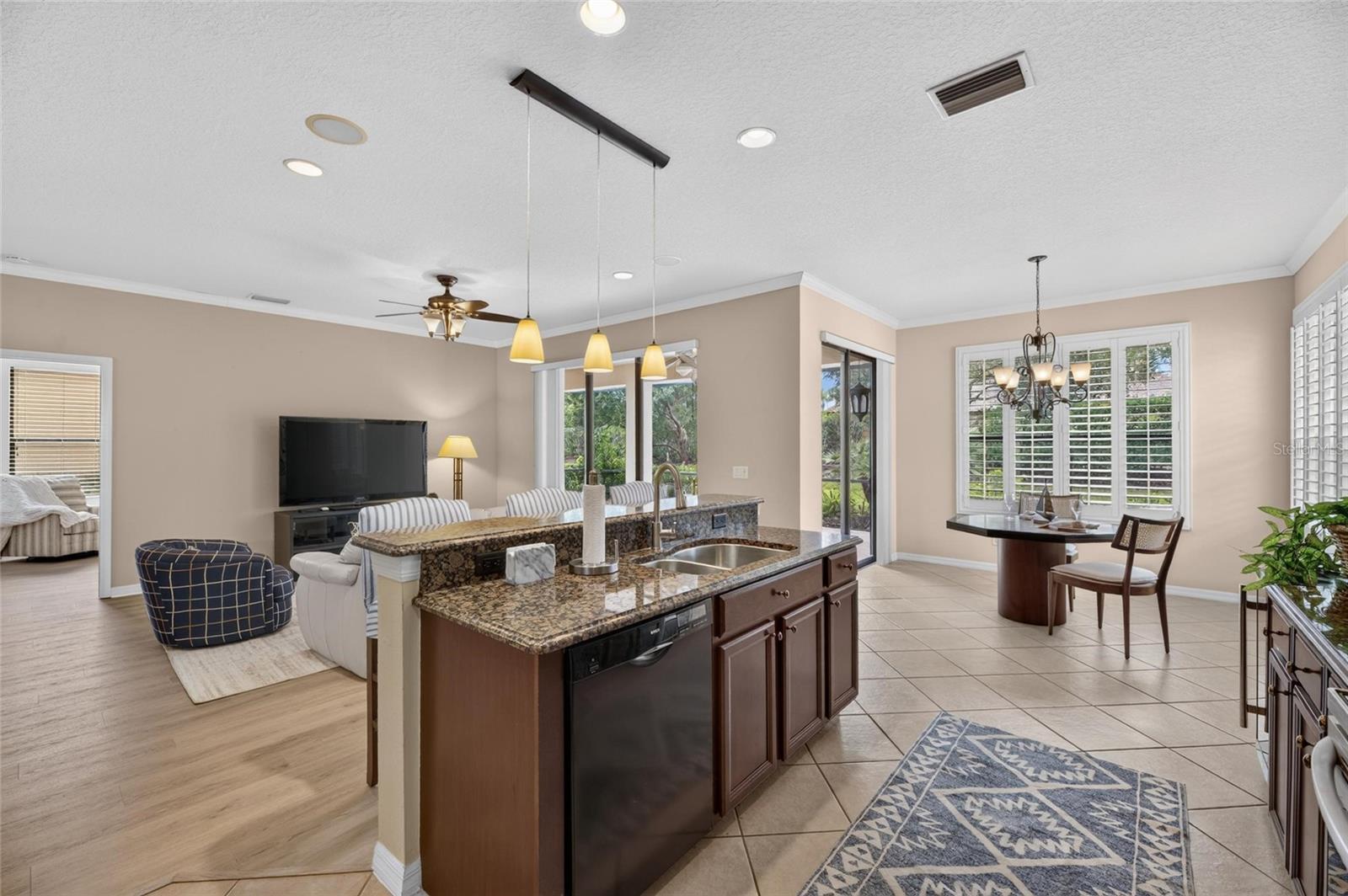 144 SILVER FALLS DR