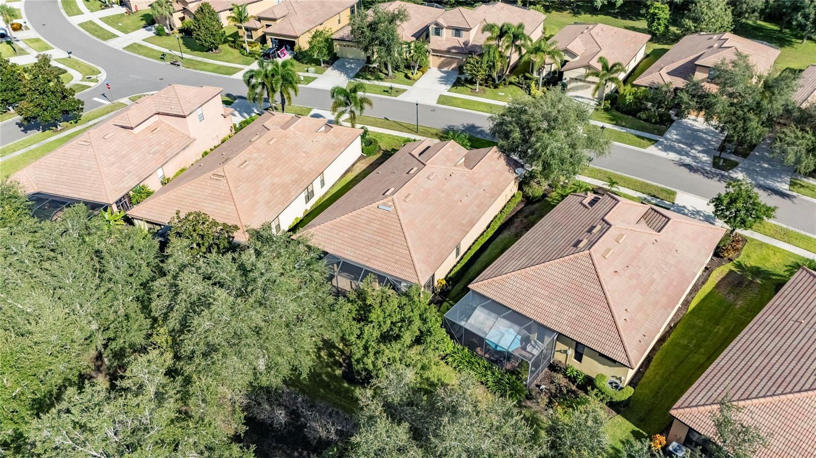 144 SILVER FALLS DR