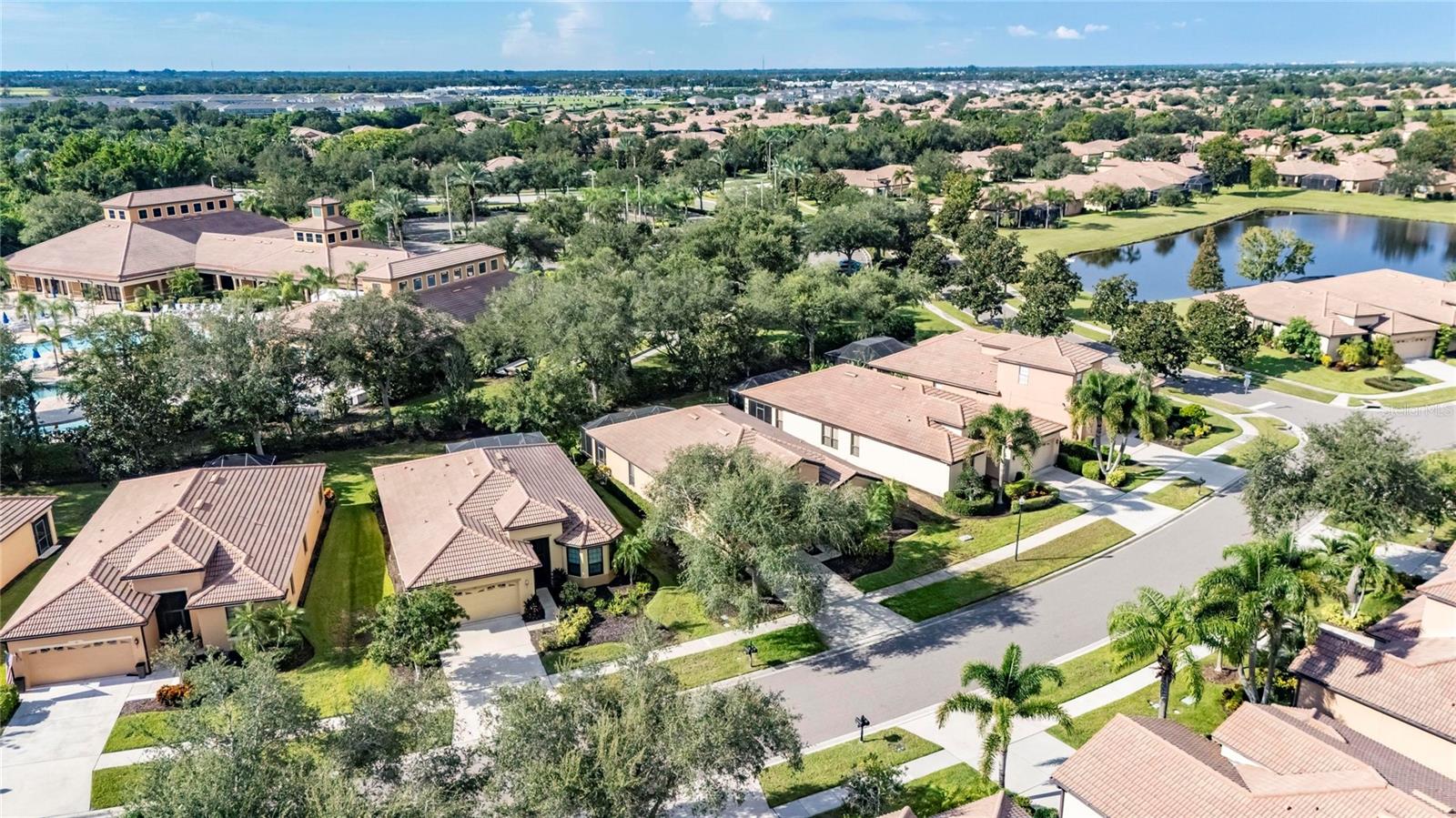 144 SILVER FALLS DR