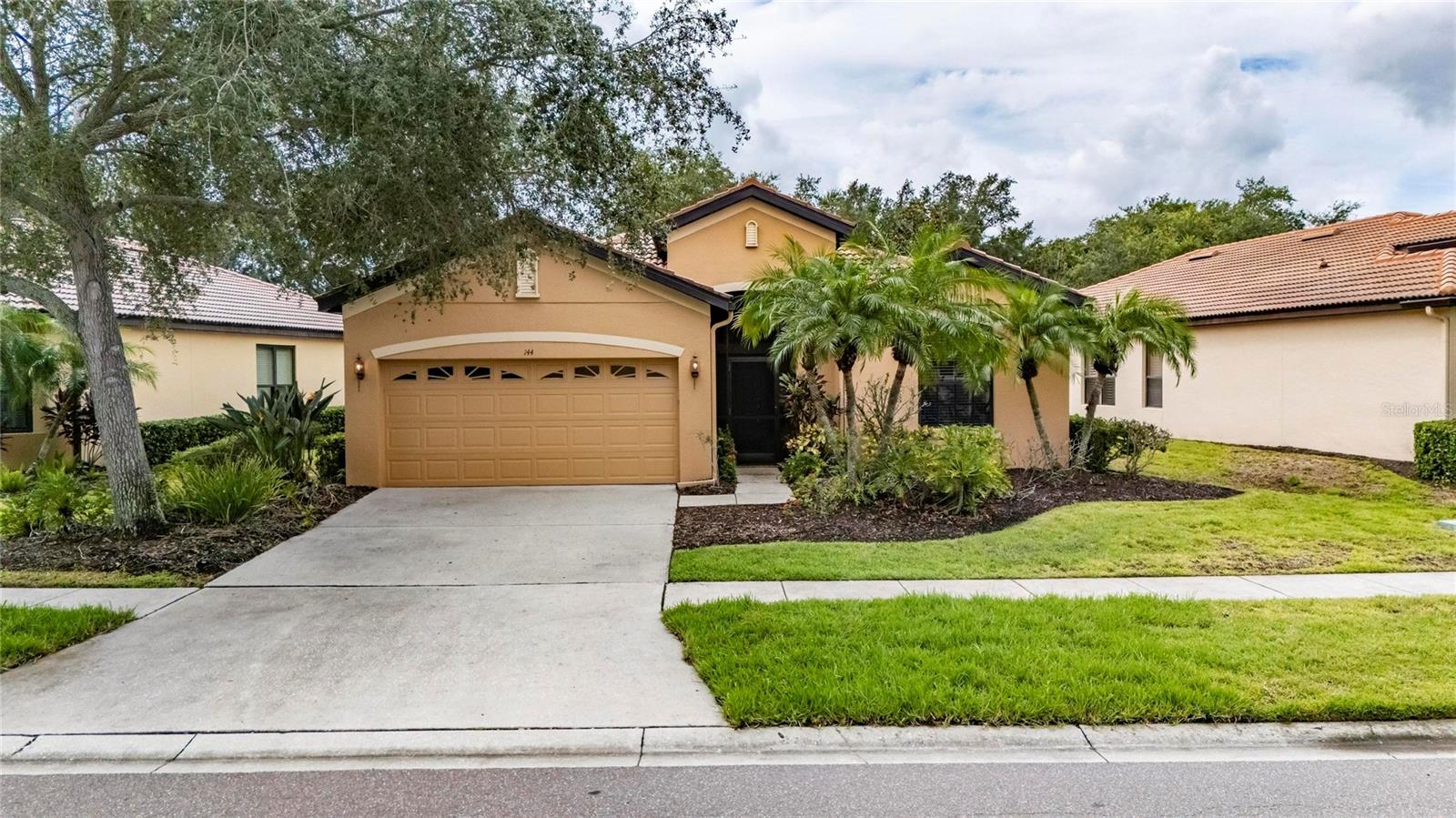 144 SILVER FALLS DR
