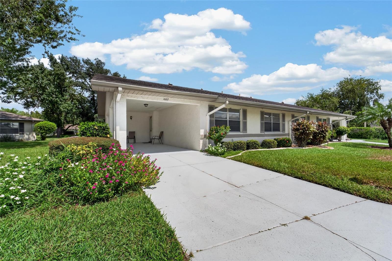 1607 HOVINGTON CIR #229