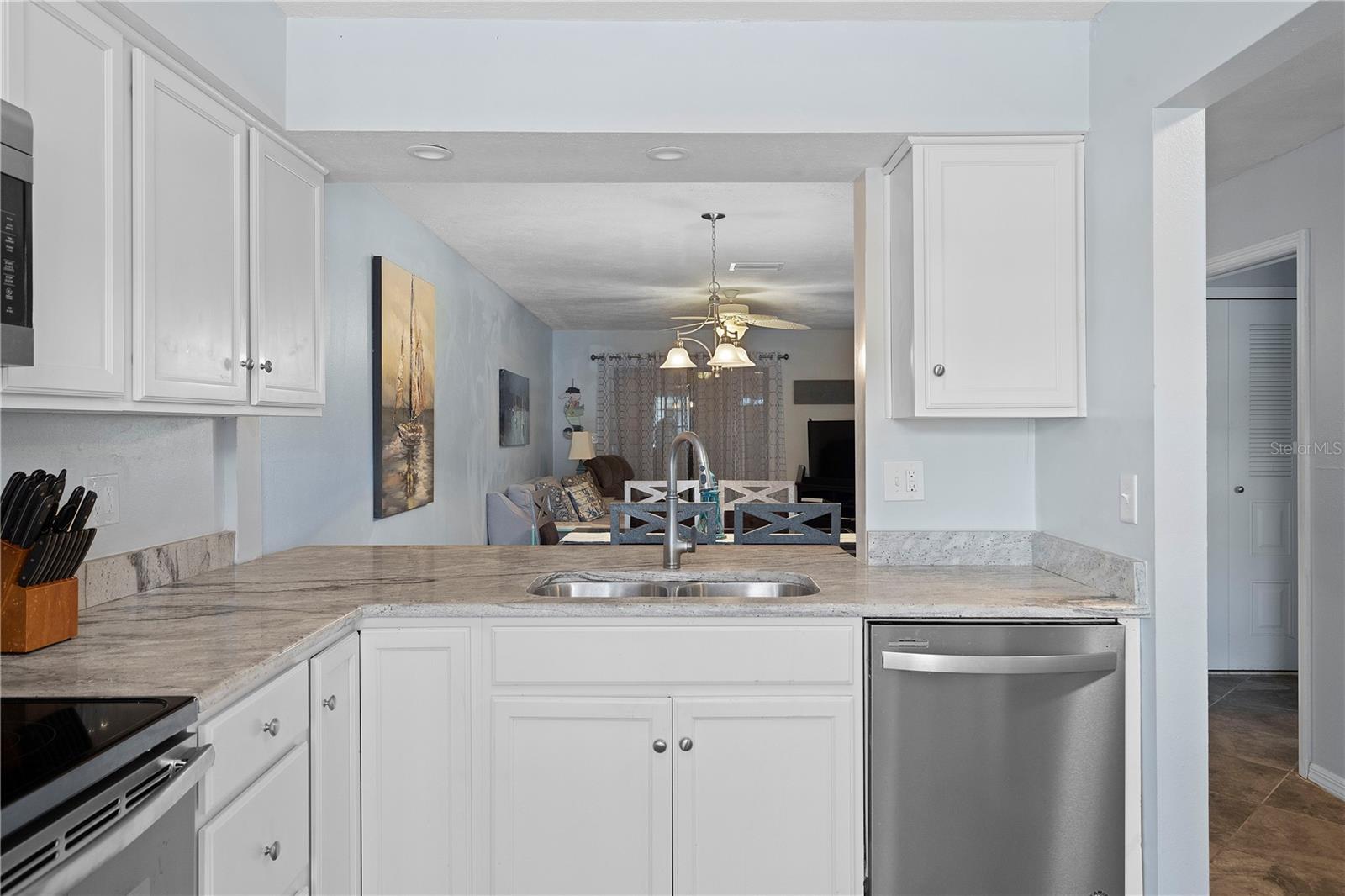 340 CAUSEWAY BLVD #104