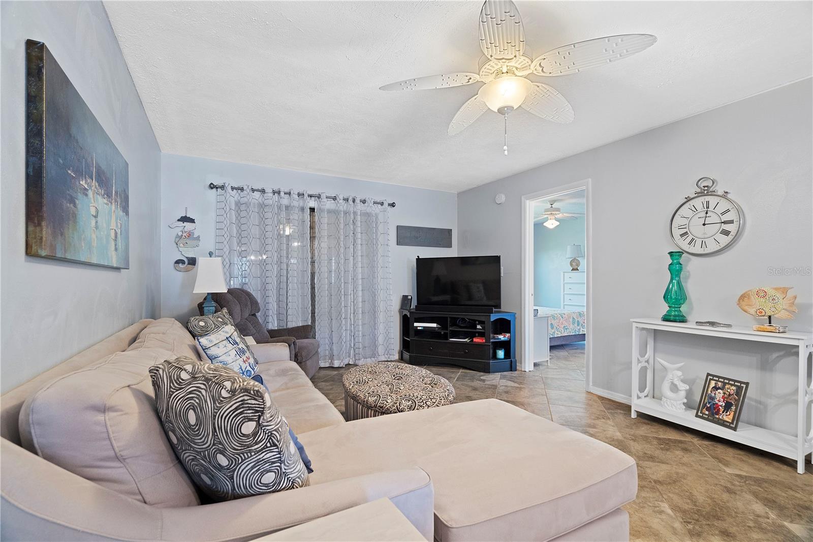 340 CAUSEWAY BLVD #104