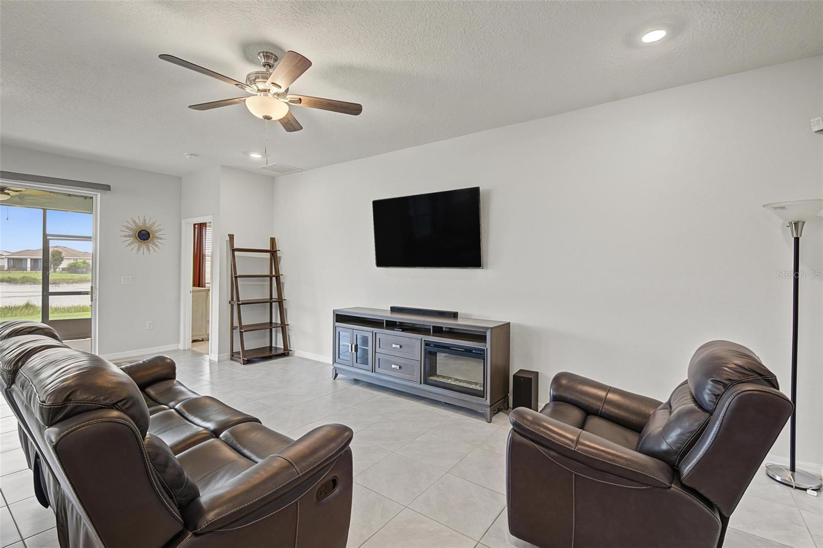 13338 WATERLEAF GARDEN CIR