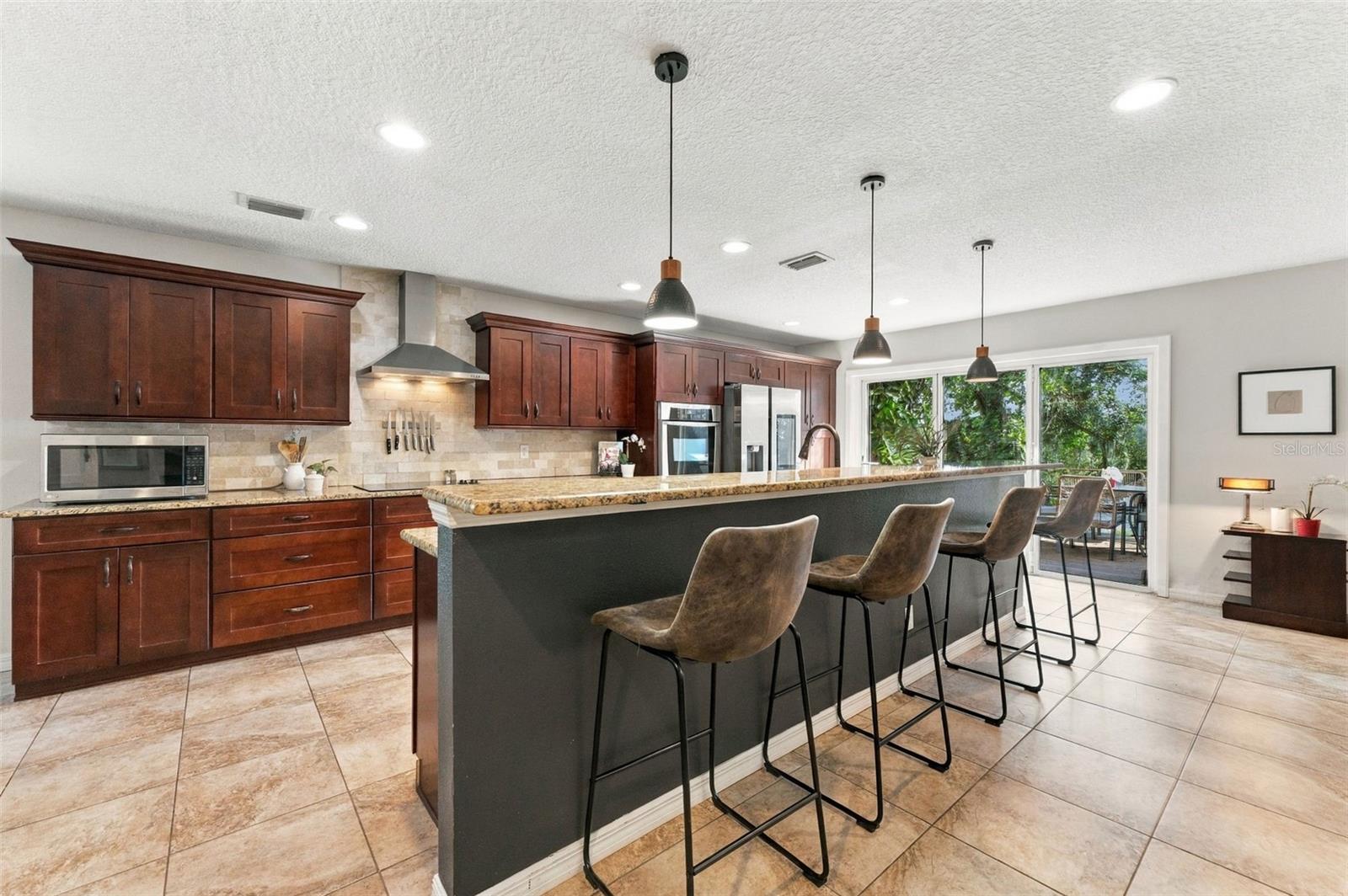 3006 RIVER GROVE DR