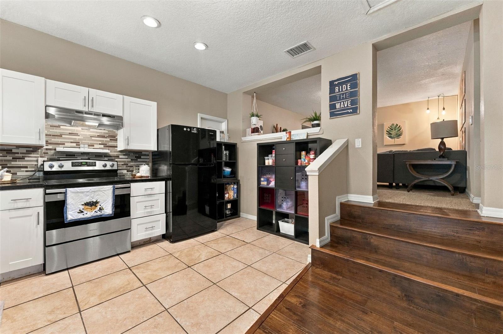 3006 RIVER GROVE DR