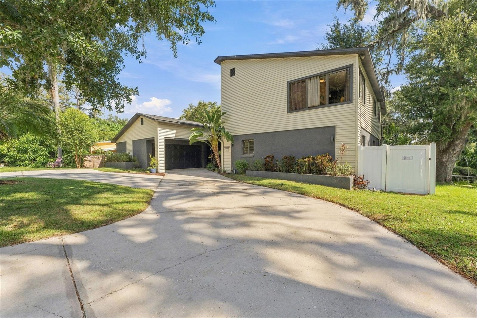 3006 RIVER GROVE DR