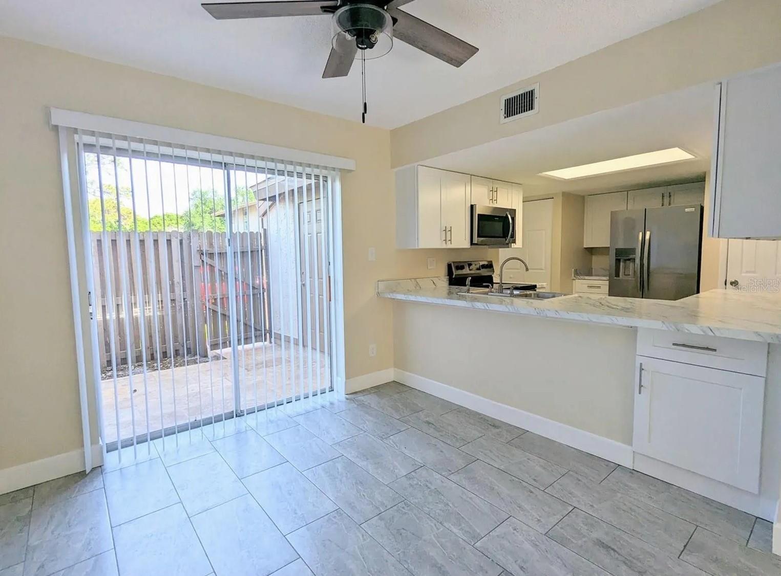 3111 CREEKGLEN CT