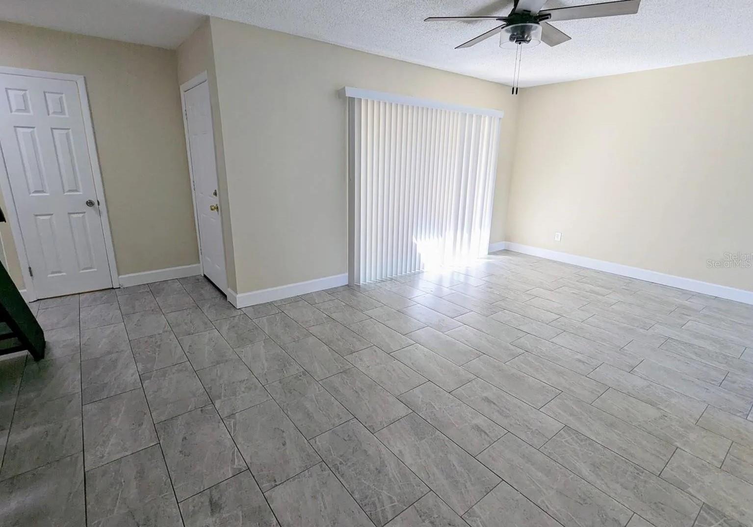 3111 CREEKGLEN CT