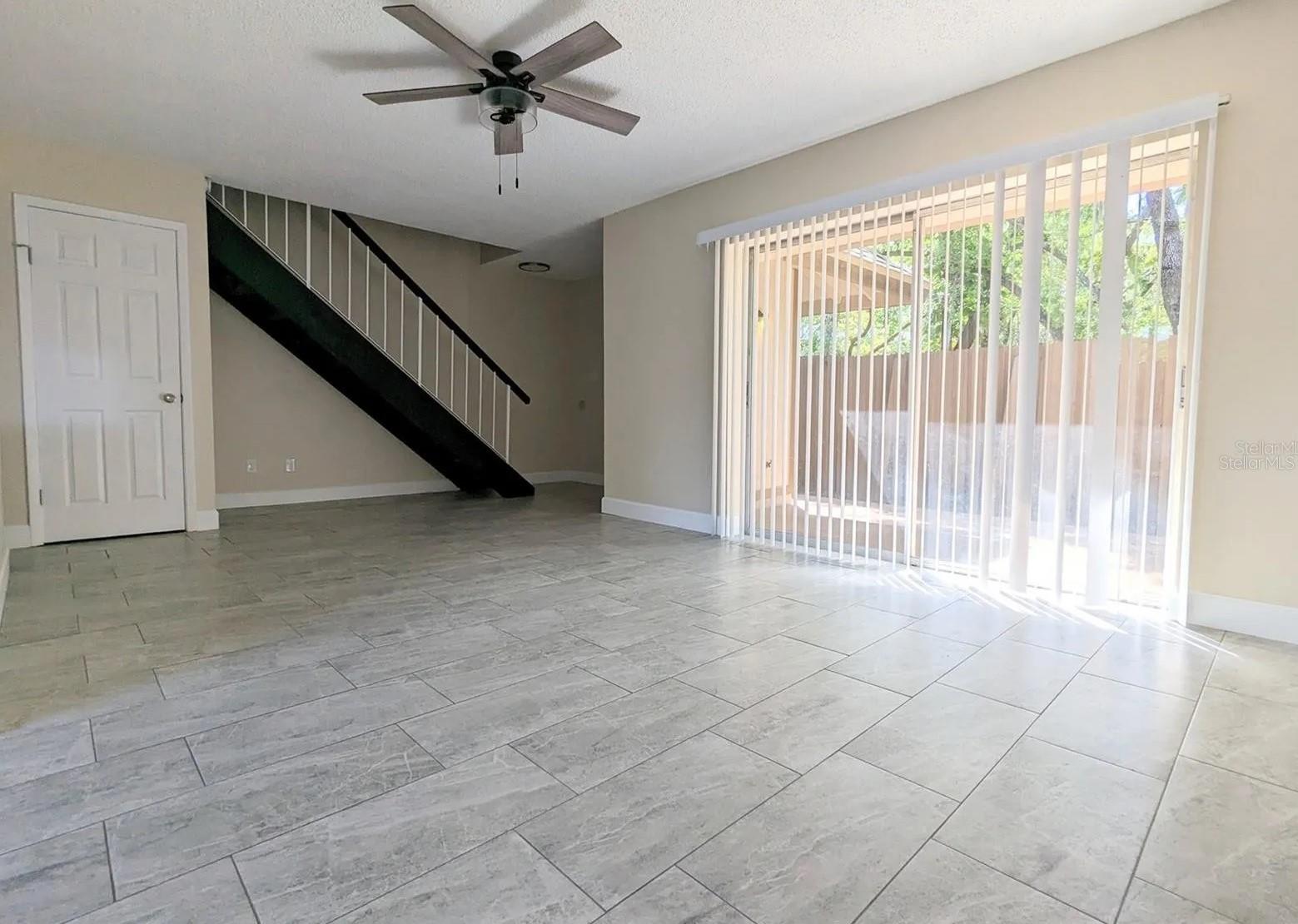 3111 CREEKGLEN CT