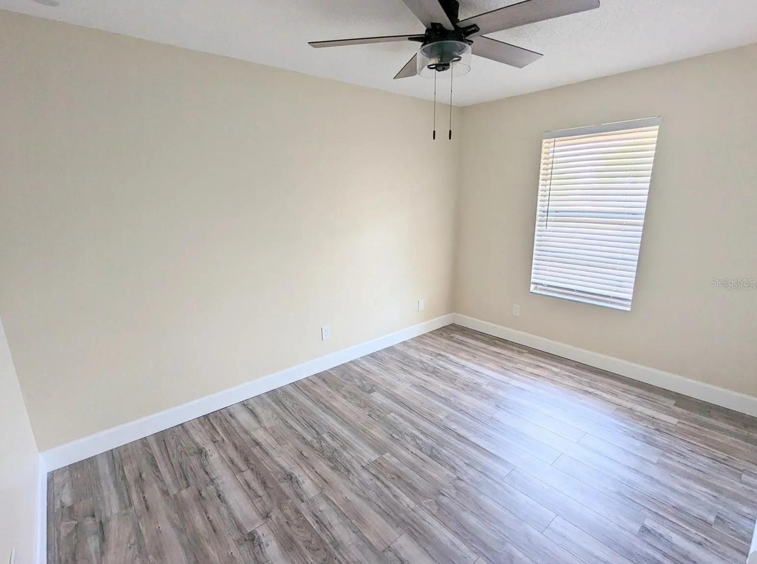 3111 CREEKGLEN CT