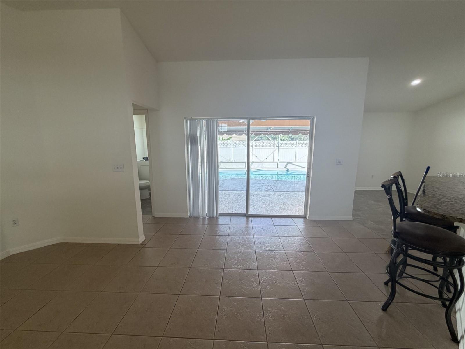7002 SUMMIT CIR