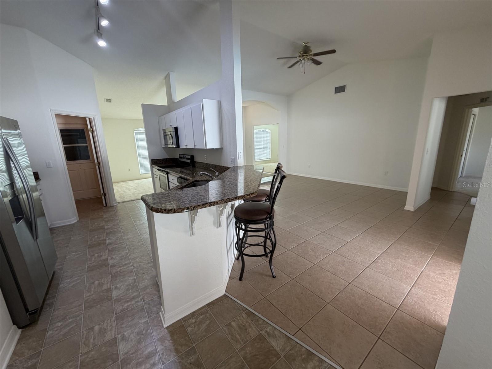 7002 SUMMIT CIR