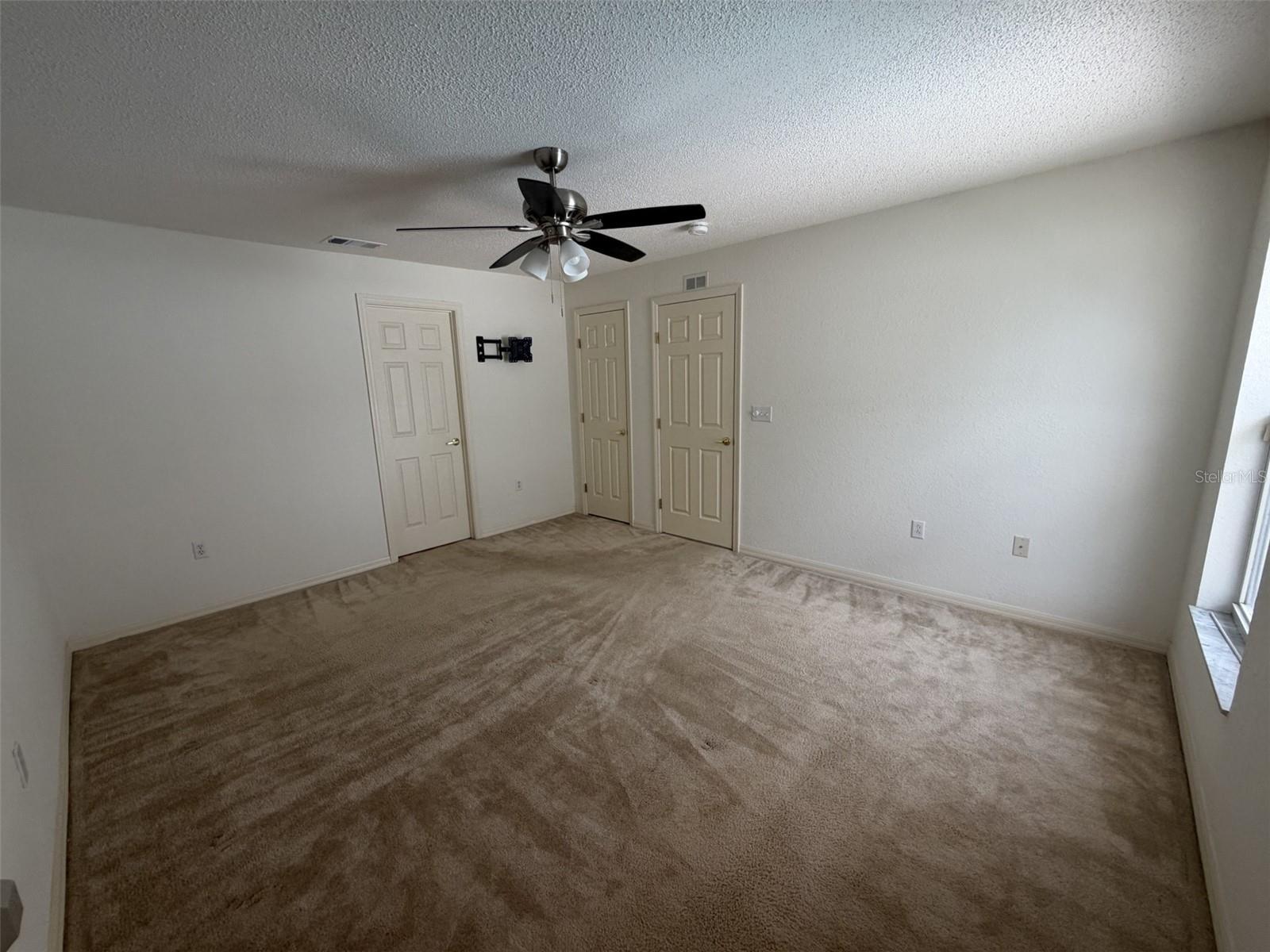 7002 SUMMIT CIR