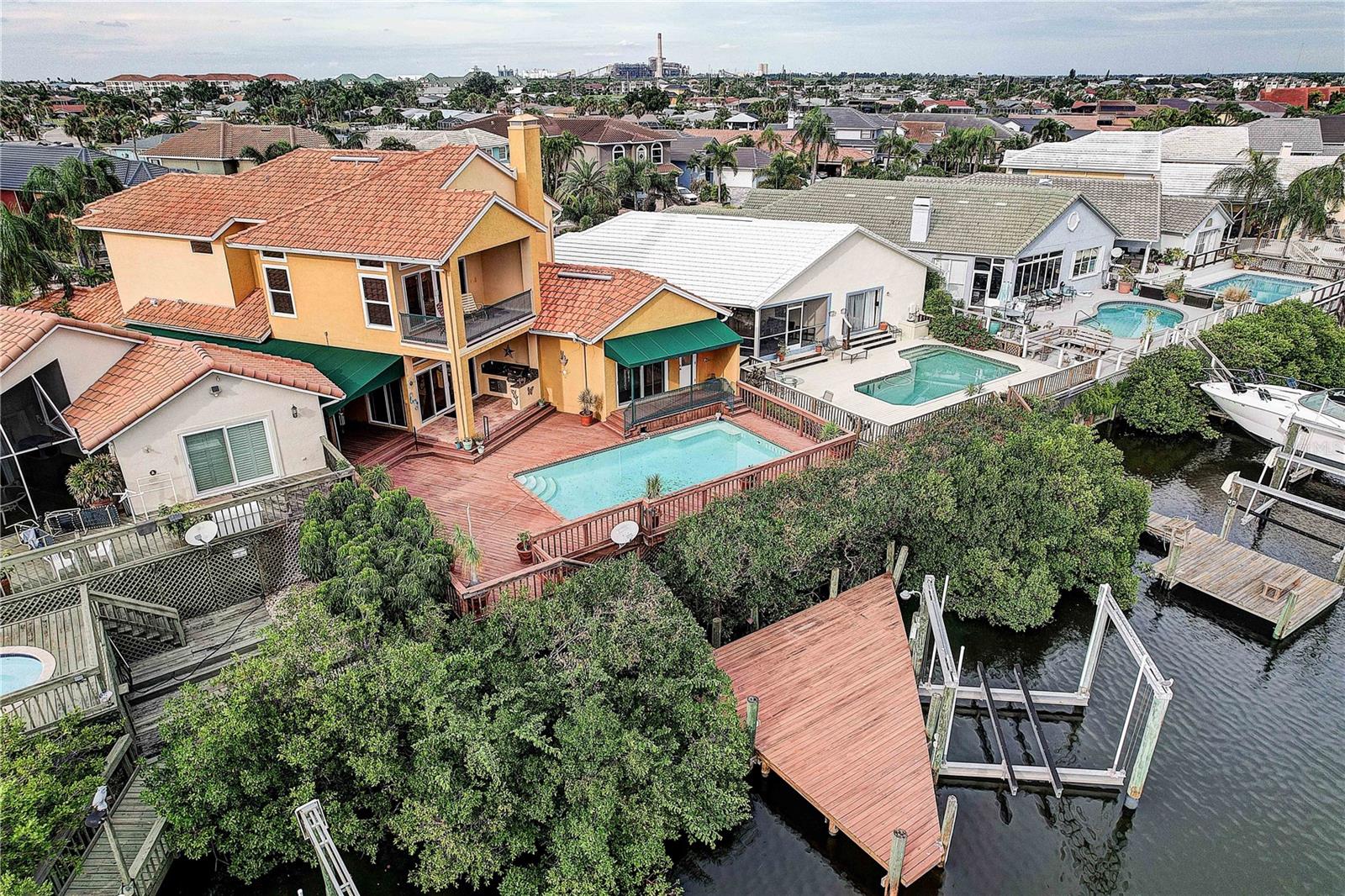 852 SYMPHONY ISLES BLVD