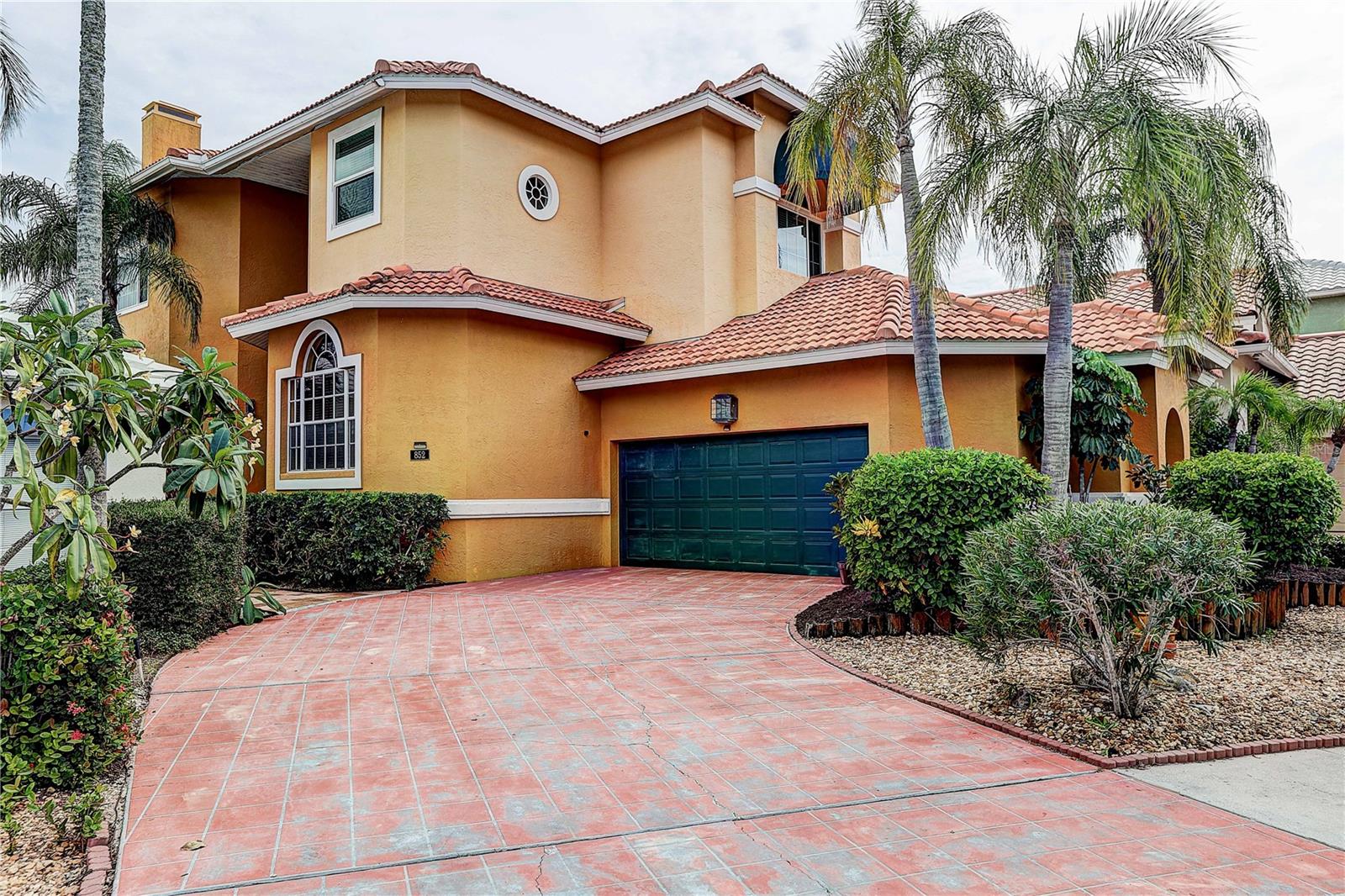 852 SYMPHONY ISLES BLVD