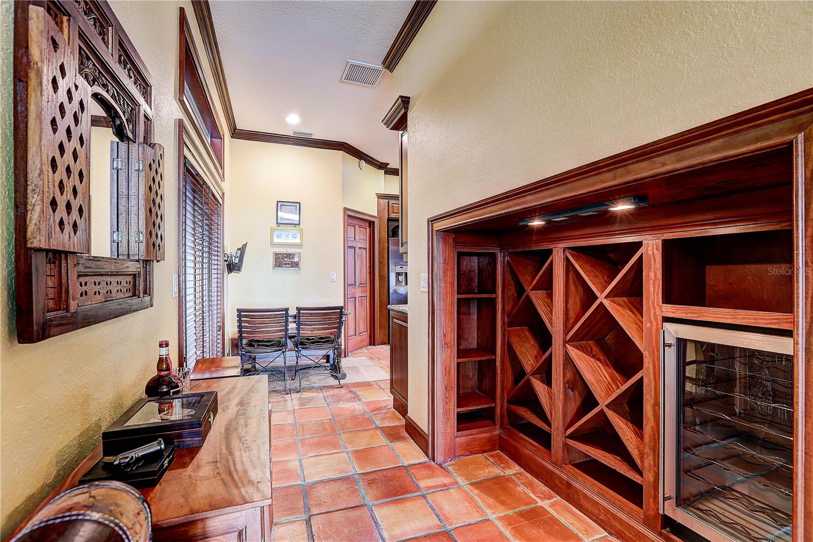 852 SYMPHONY ISLES BLVD