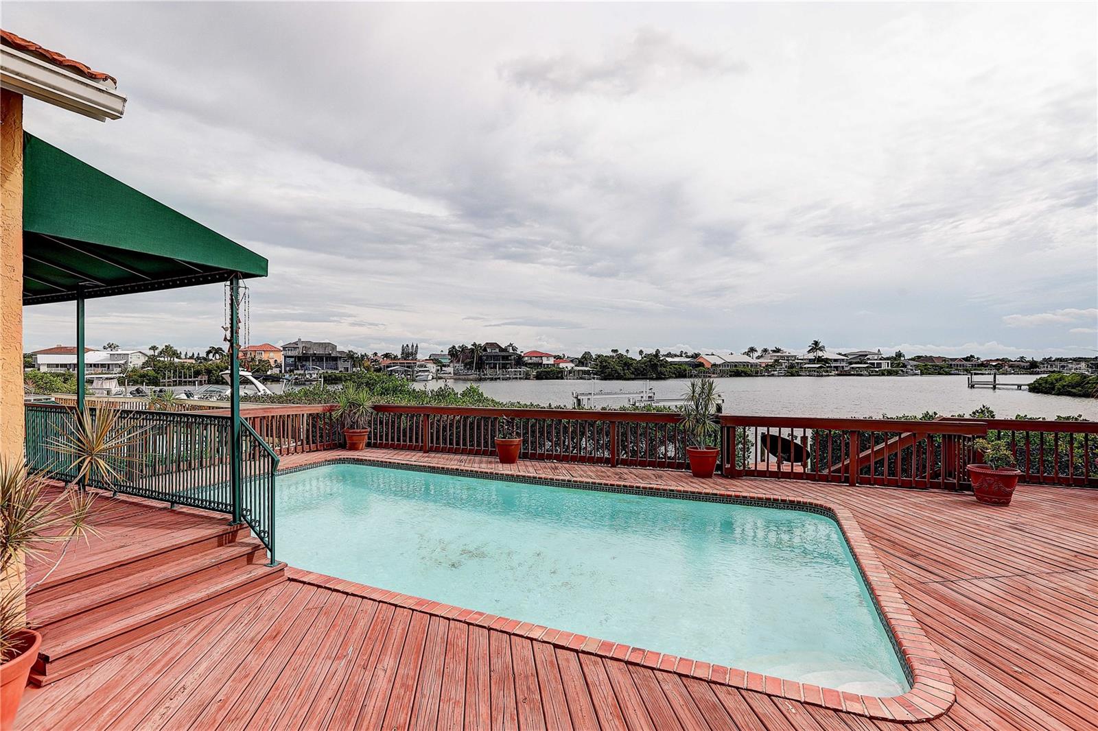 852 SYMPHONY ISLES BLVD