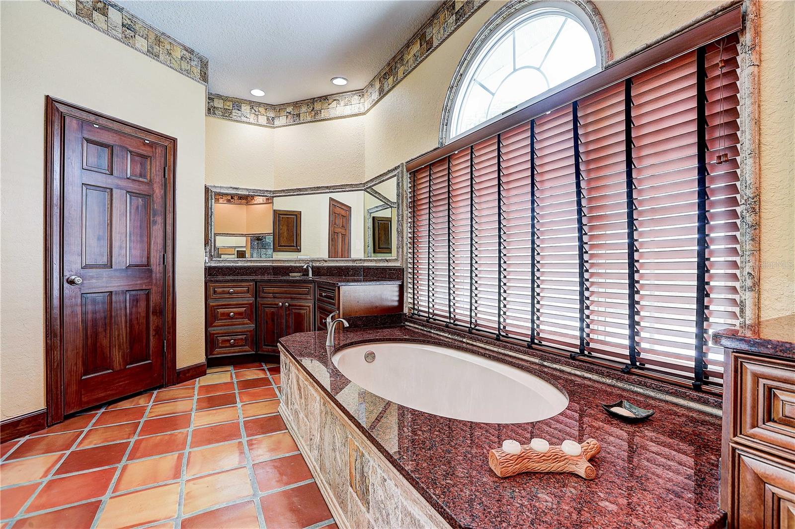 852 SYMPHONY ISLES BLVD