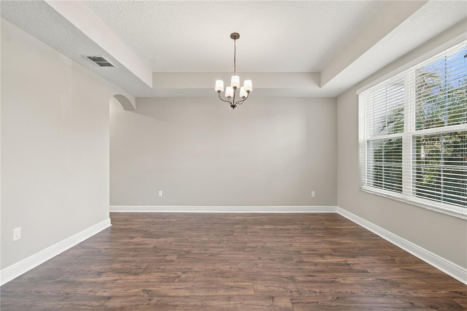 33212 KATELAND DR