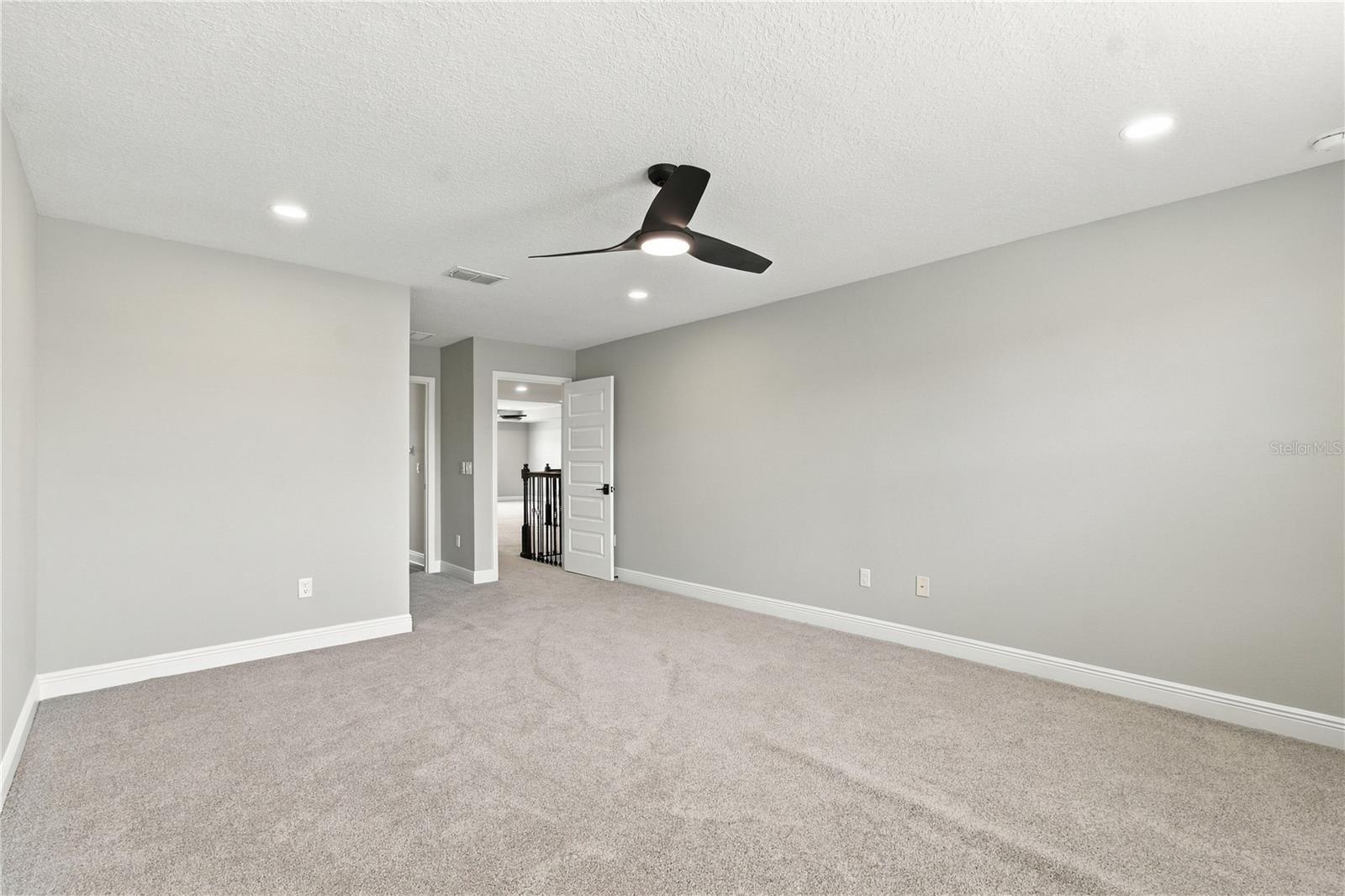 33212 KATELAND DR