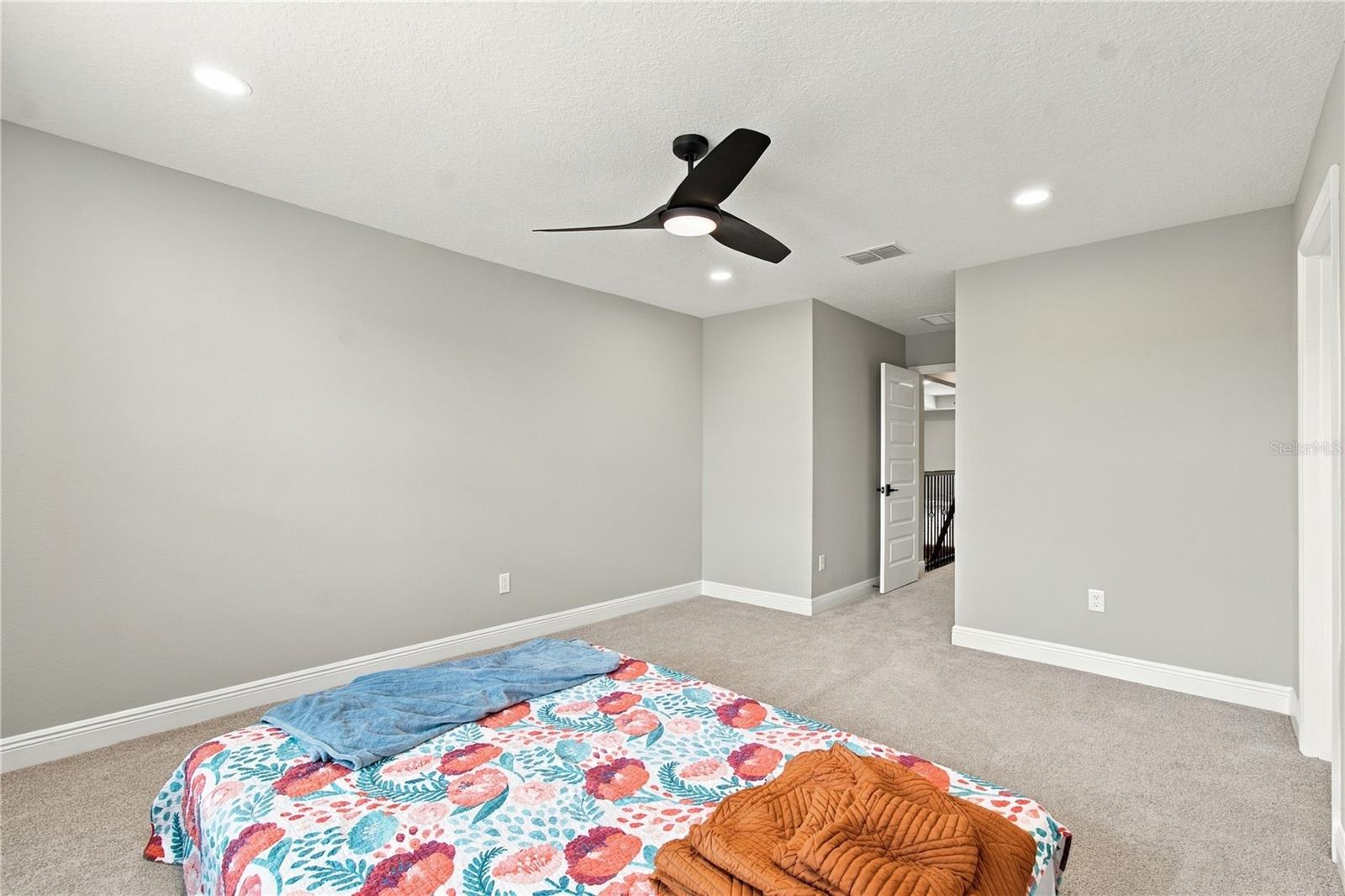33212 KATELAND DR