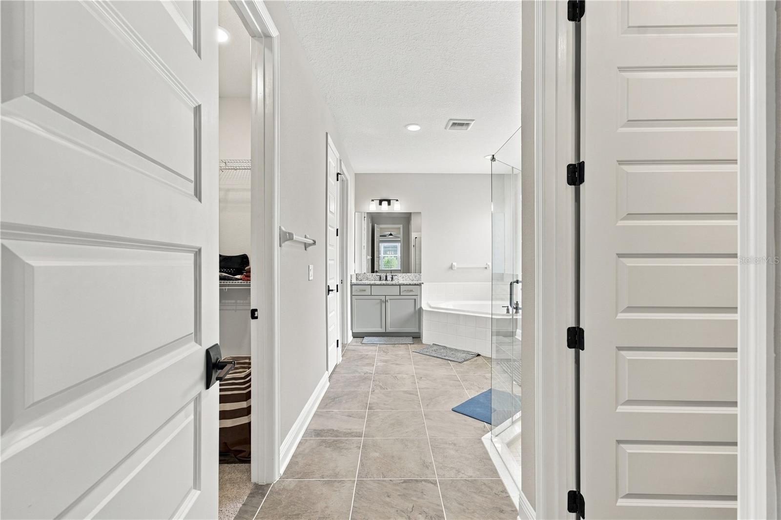 33212 KATELAND DR