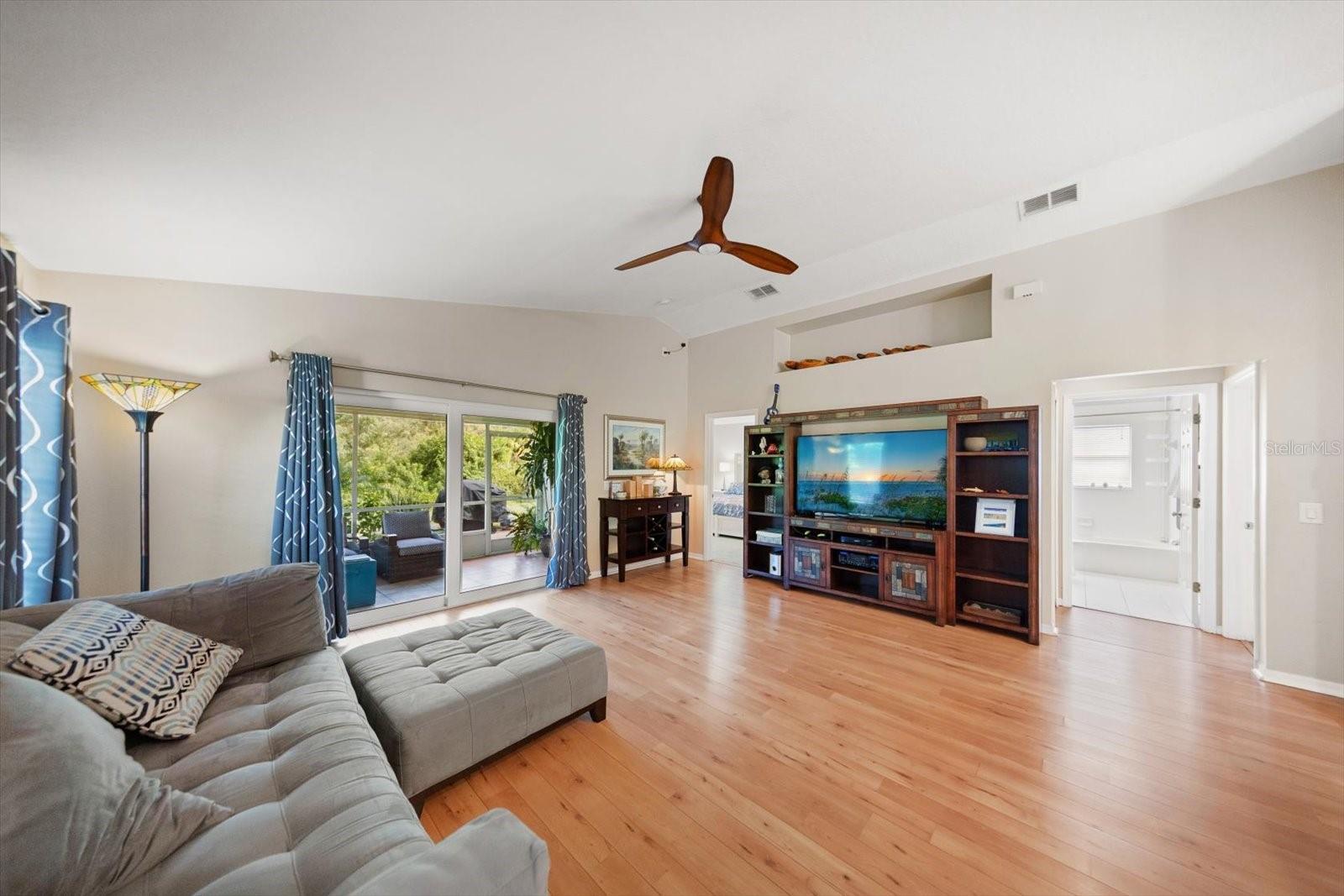 2939 WOOD POINTE DR