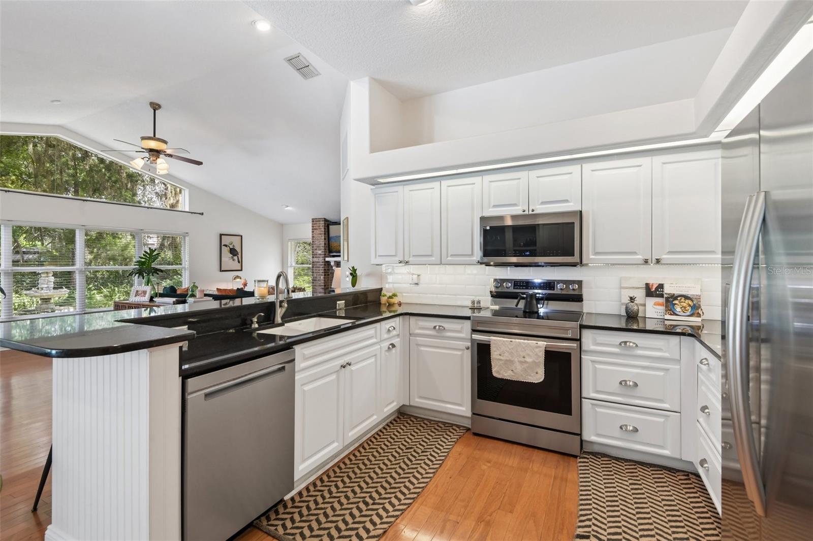 3503 OAK CLUB CT