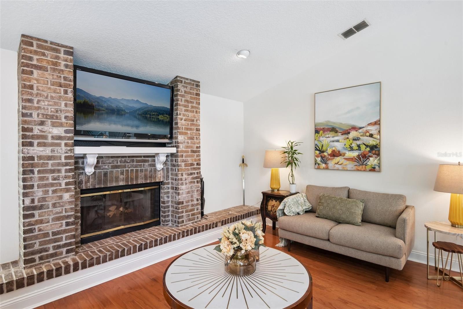 3503 OAK CLUB CT