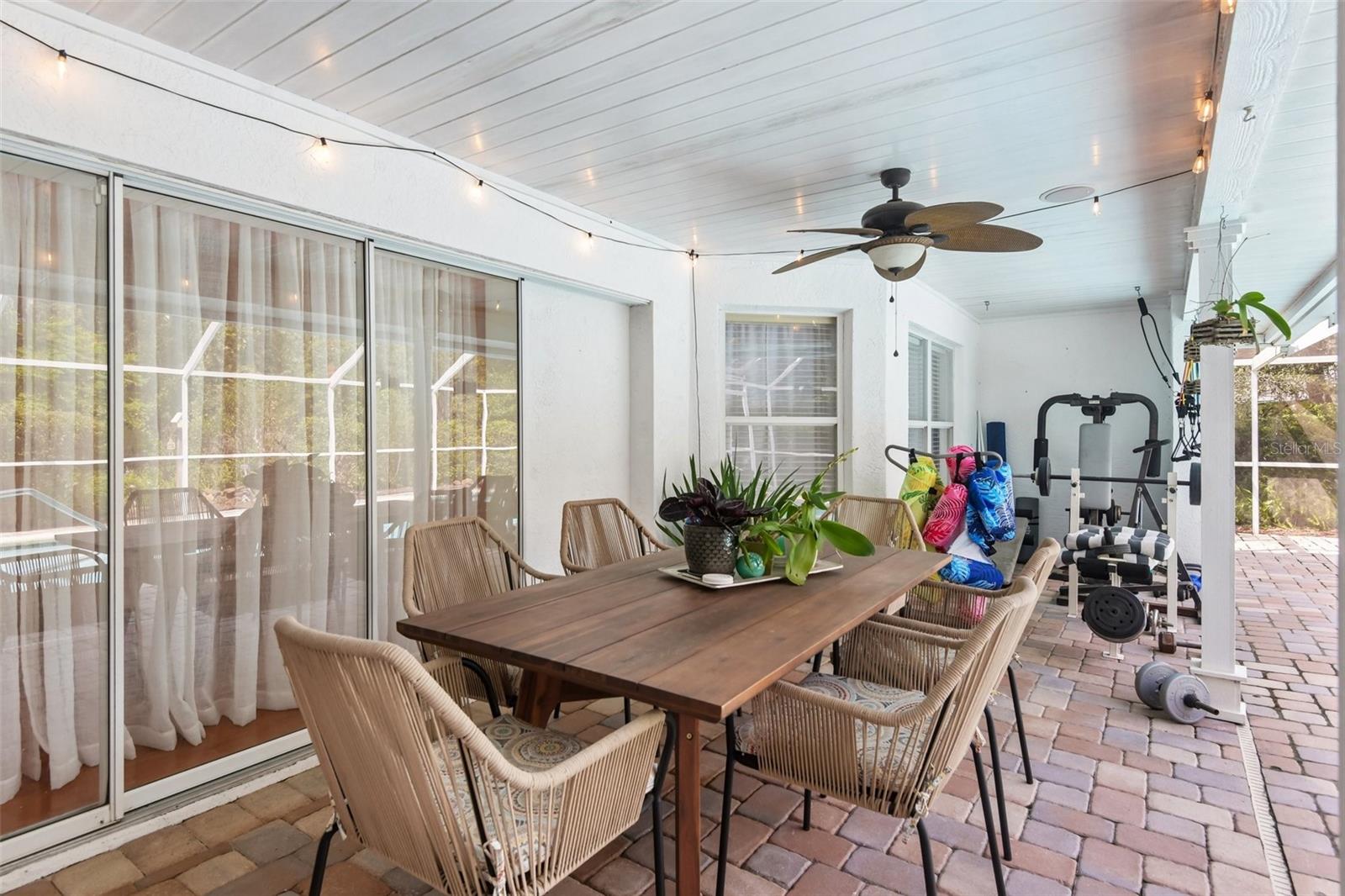 3503 OAK CLUB CT