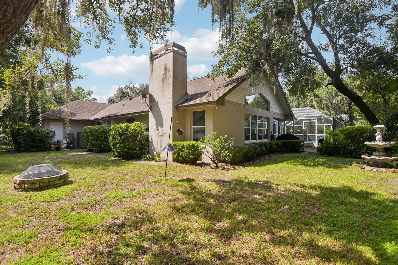 3503 OAK CLUB CT