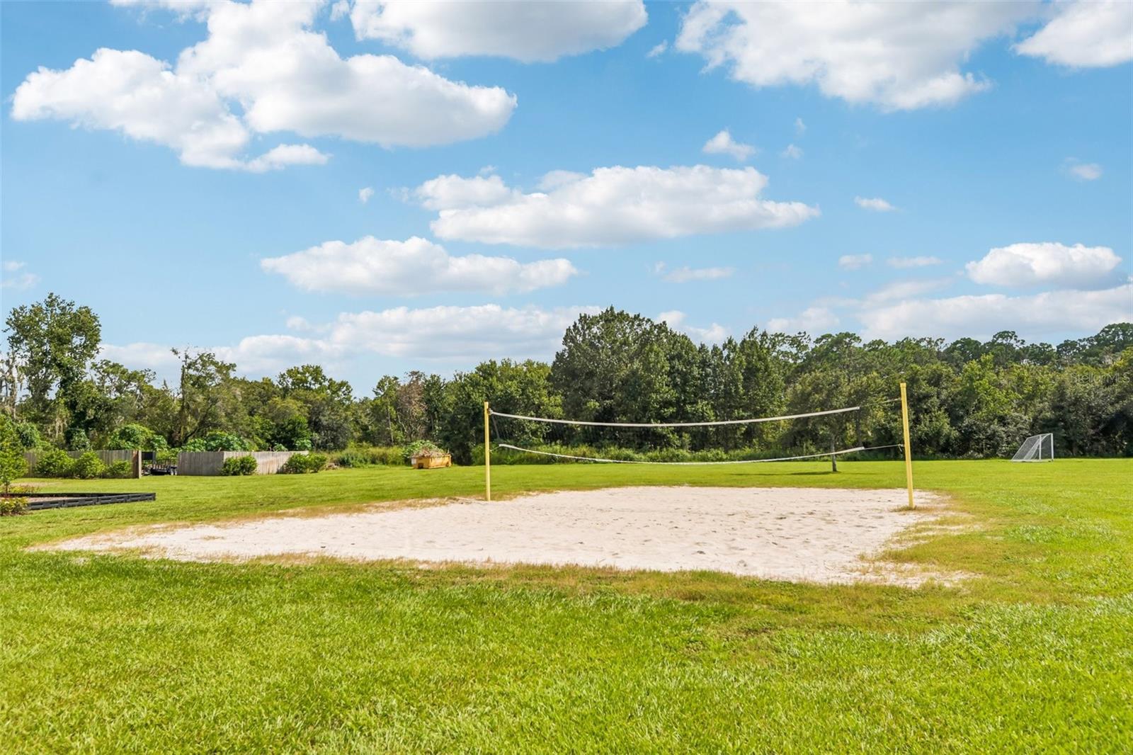 3503 OAK CLUB CT