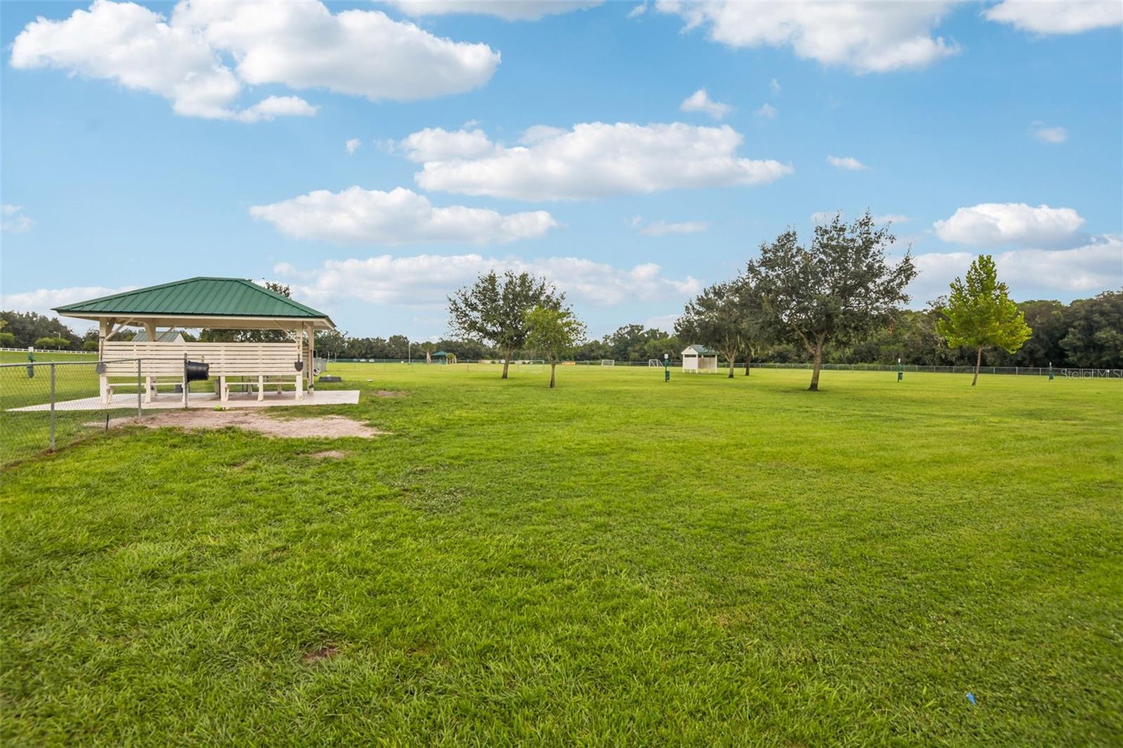 3503 OAK CLUB CT