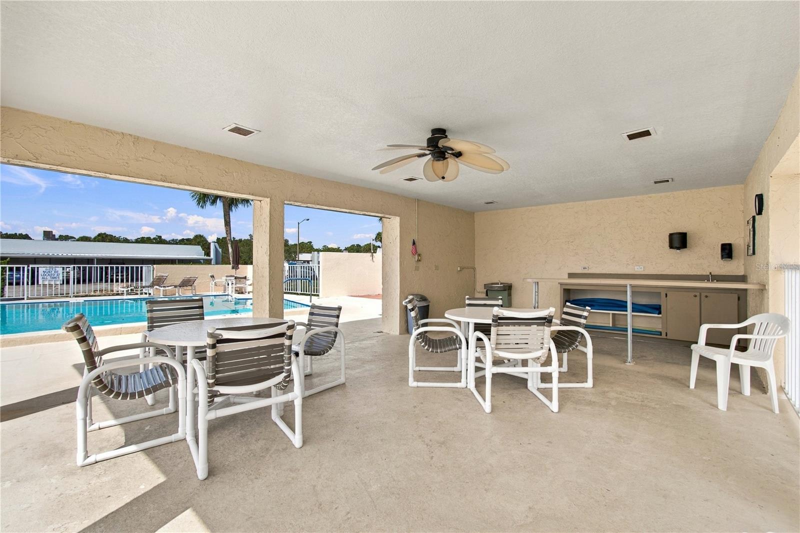 8220 SEVEN OAKS CT #5
