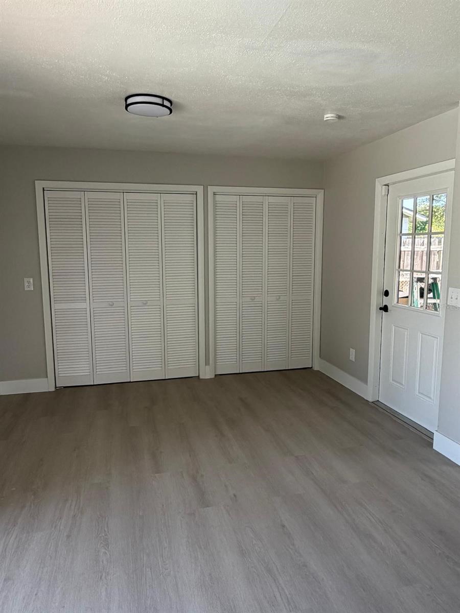 11106 HAPPY ACRES LN