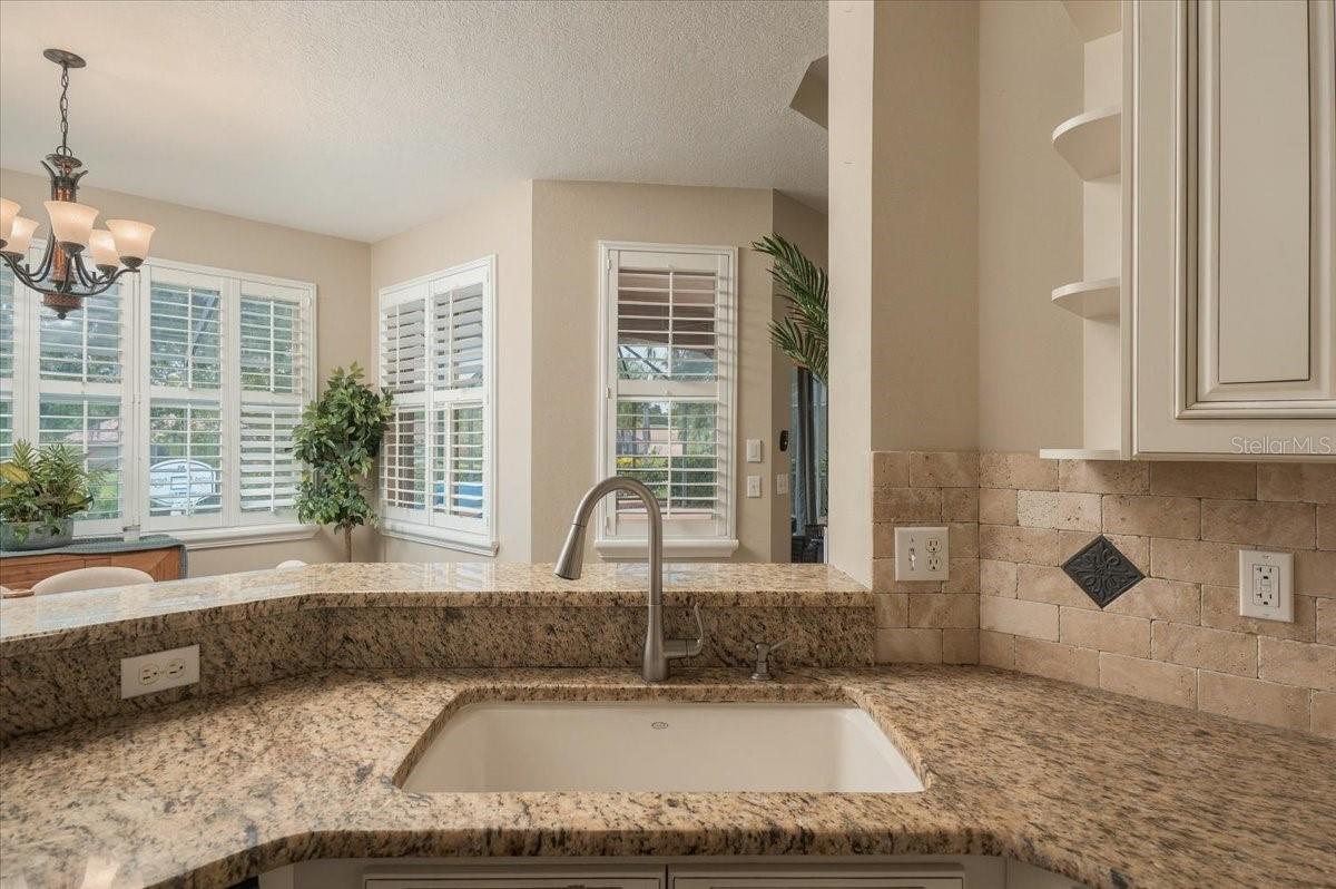 2929 FOREST HAMMOCK DR