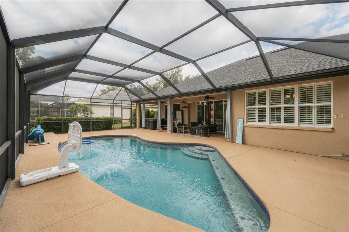 2929 FOREST HAMMOCK DR