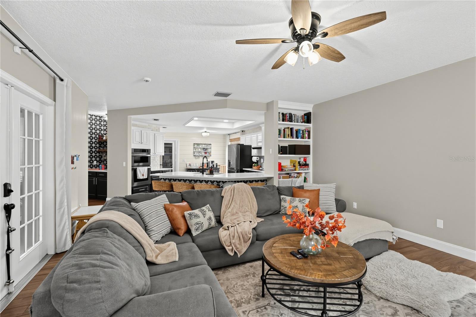 15627 INDIAN QUEEN DR