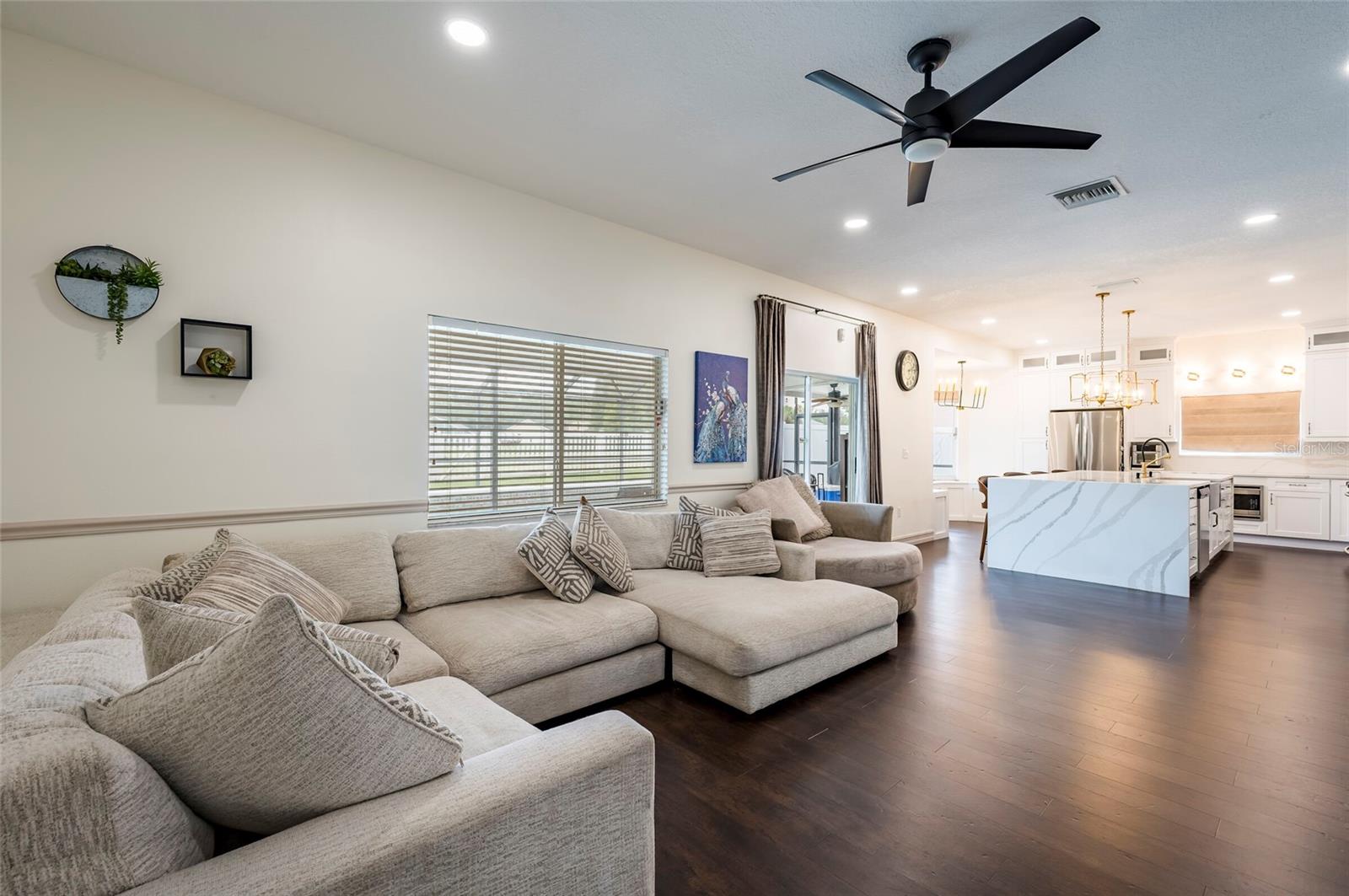 18182 SANDY POINTE DR