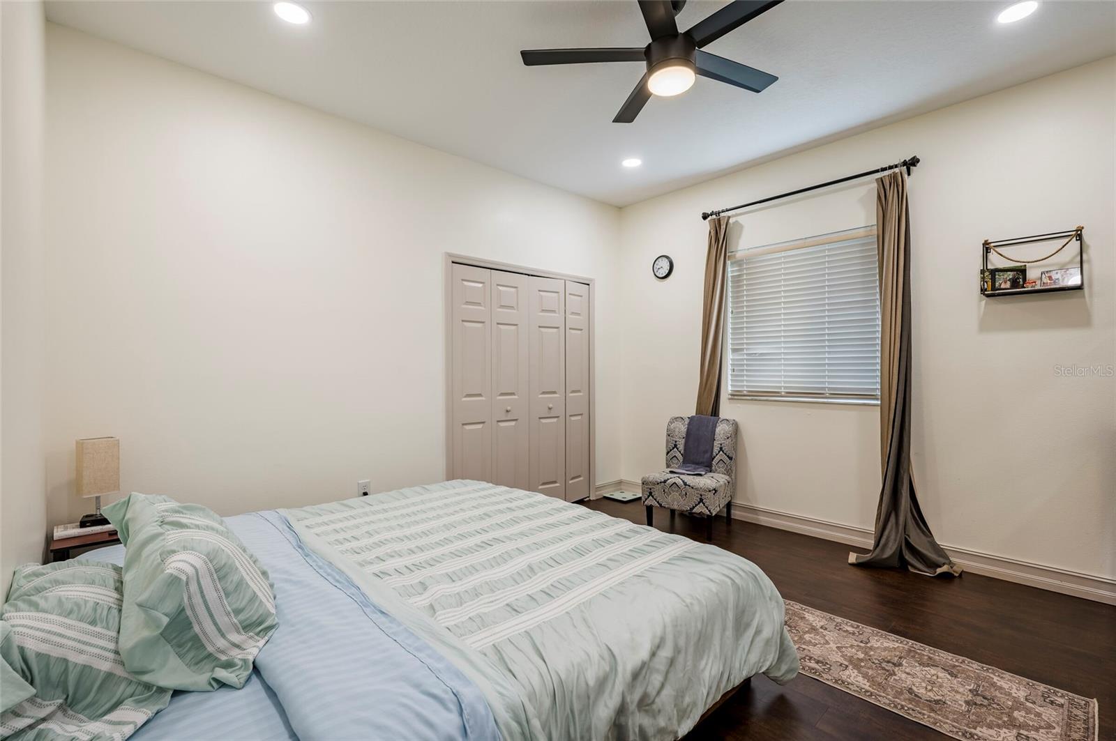 18182 SANDY POINTE DR
