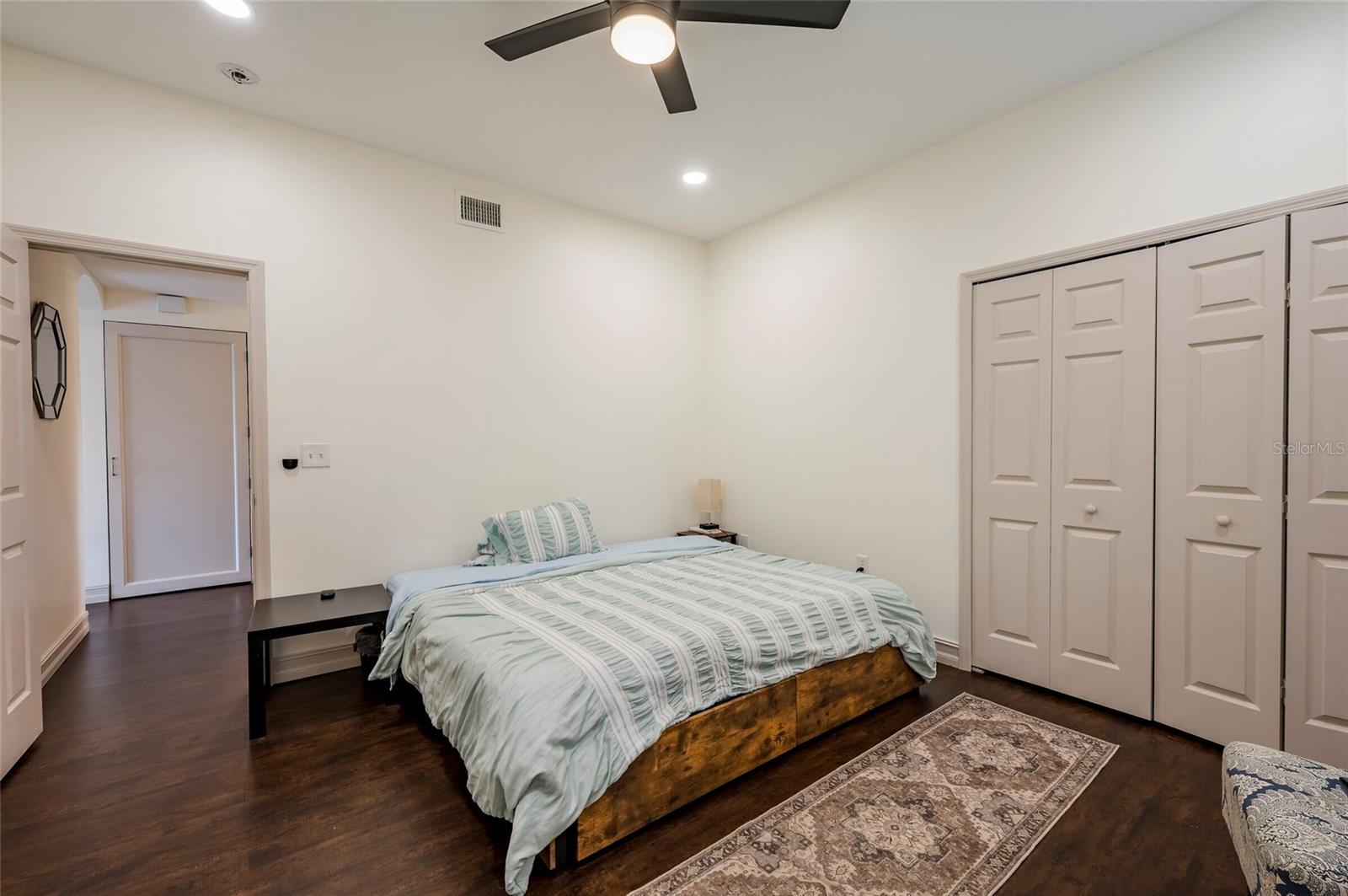 18182 SANDY POINTE DR