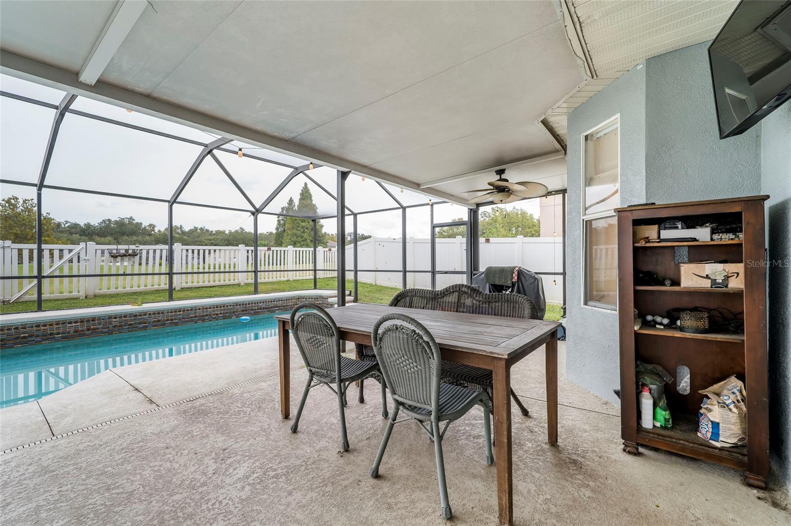 18182 SANDY POINTE DR