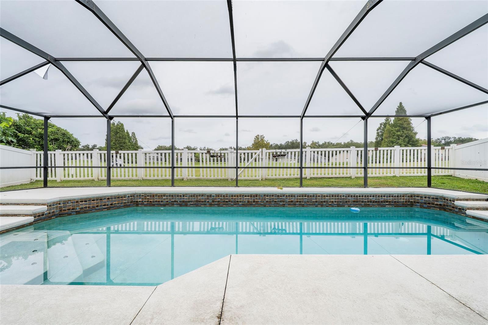 18182 SANDY POINTE DR