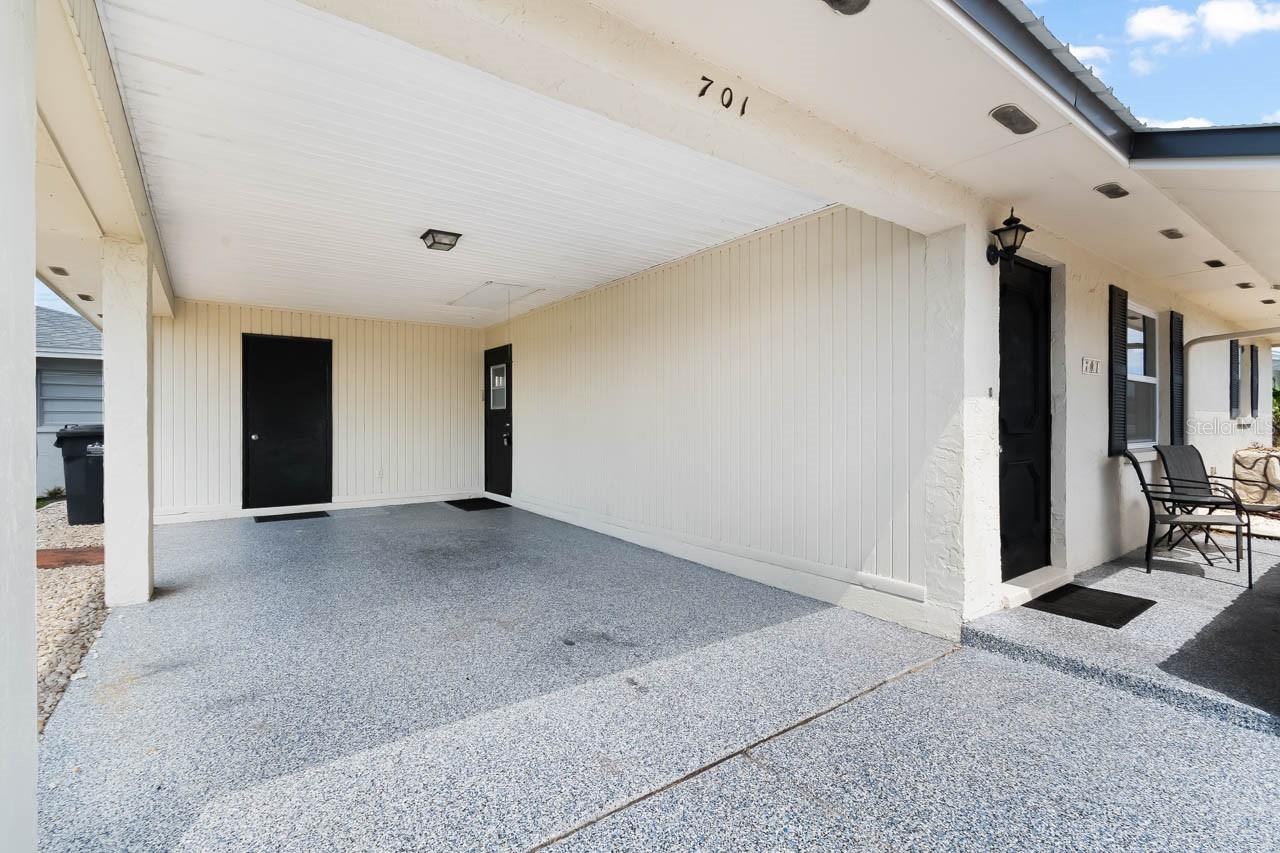 701 W BROCKTON PL