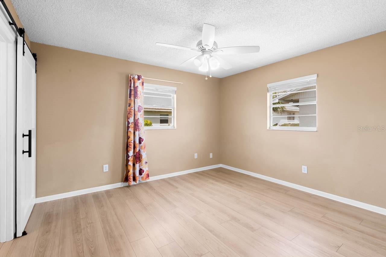701 W BROCKTON PL